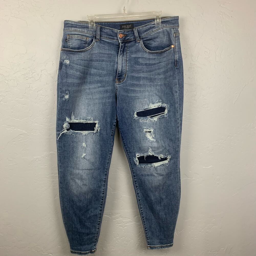 Judy Blue Jeans Women's Size 18W  Blue Boyfriend Fit Distressed Medium Wash